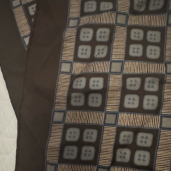 YSL - Picture 5 of 7